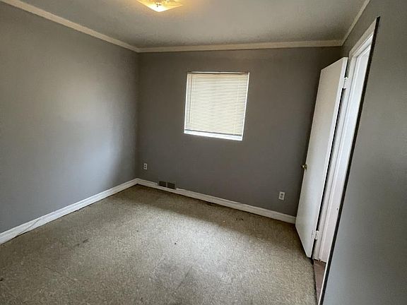 4th image of 10314 Cadieux Ave