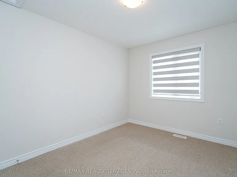 7 Baker Ln — Photo 45
