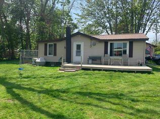 2119 Oak St, Standish, MI 48658