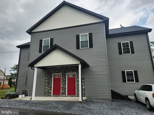 12 W Market St, Myerstown, PA 17067