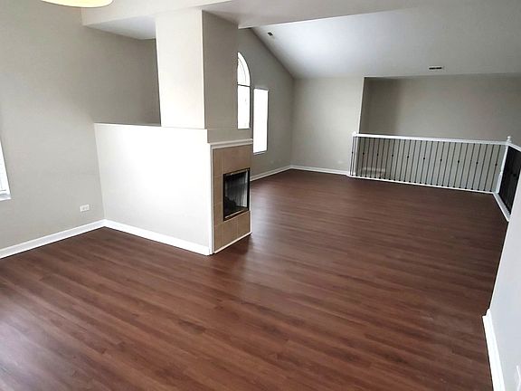 5th image of 2882 Stonewater Dr Unit 2882