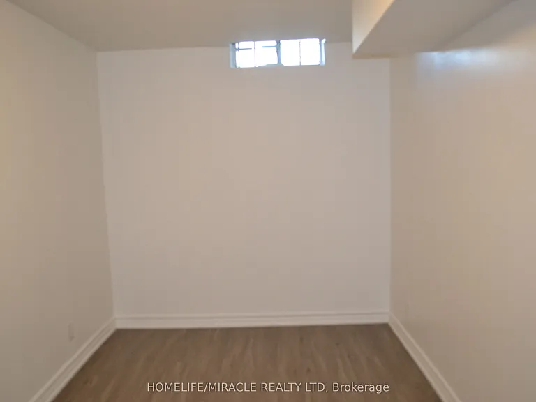 43 Norman Ross Dr #BASEMENT — Photo 11