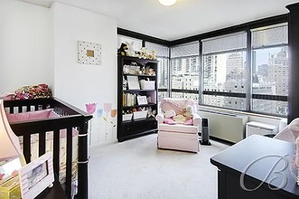 Sold by Bellmarc Realty | media 16