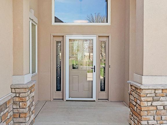 4th image of 11852 Flanders Cir NE