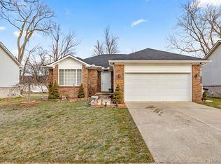 28960 Currier Ave, Westland, MI 48186