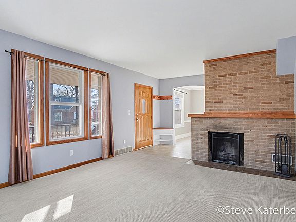 3rd image of 2641 Forest Grove Ave SW