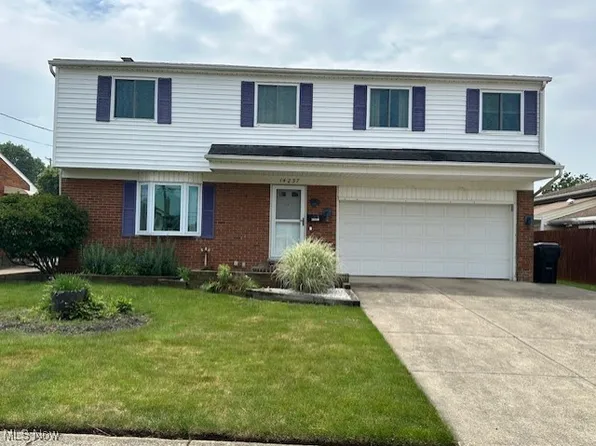 14237 Starlite Dr, Brookpark, OH 44142