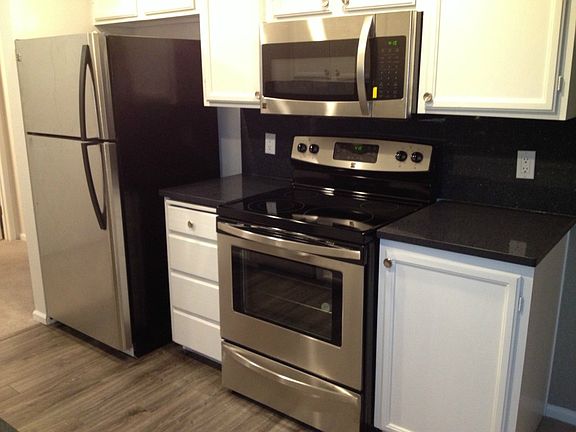2nd image of 10501 8th Ave NE APT 113