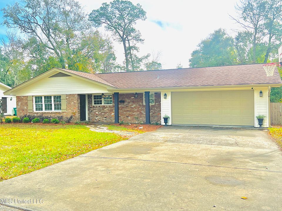 4 Poplar Cir, Gulfport, MS 39507 | Zillow