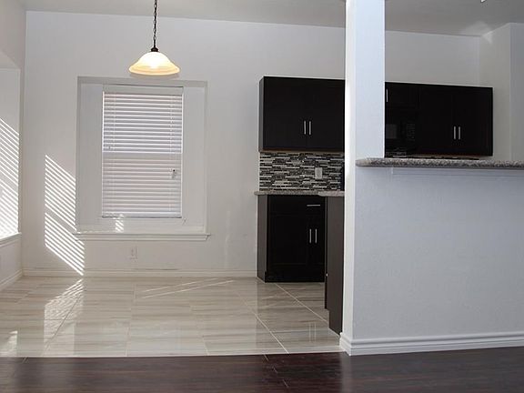 4th image of 3451 Daisy Ln