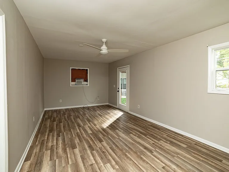 516 Waycross Dr — Photo 5