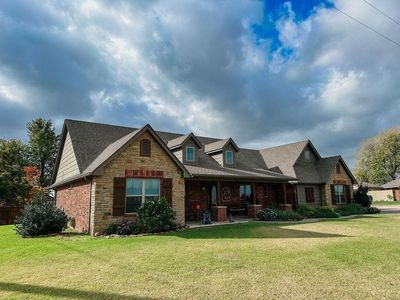 421 W Oklahoma Ave, Hinton, OK, 73047