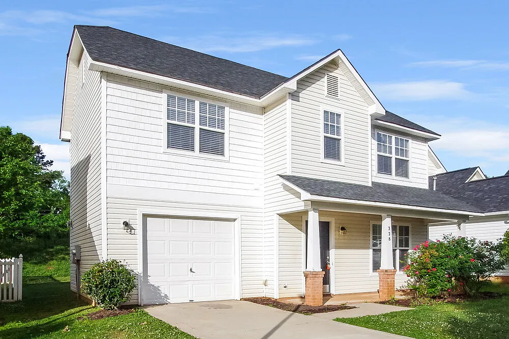 3 bed, 2.5 bath, 1253 sqft, $2,060 — Photo 4