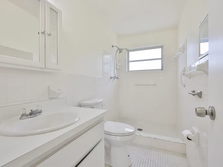 2358 Ecuadorian Way #56 — Photo 16