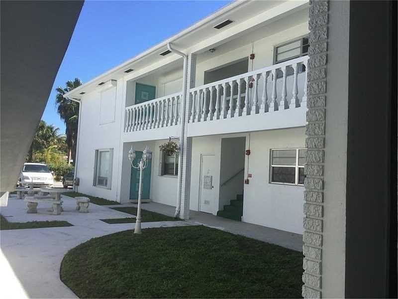 2nd image of 1110 N 16th Ave APT 2F