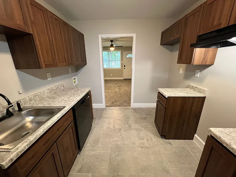 3028 Waynoka Ave — Photo 4