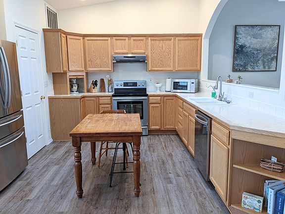 2nd image of 5702 Mulberry Dr