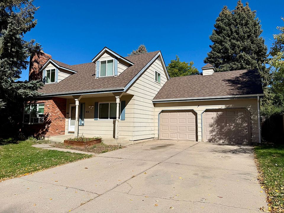 1st image of 812 Cambridge Dr