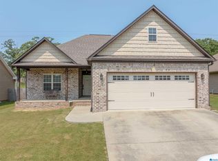 115 Cottage Ln, Lincoln, AL 35096