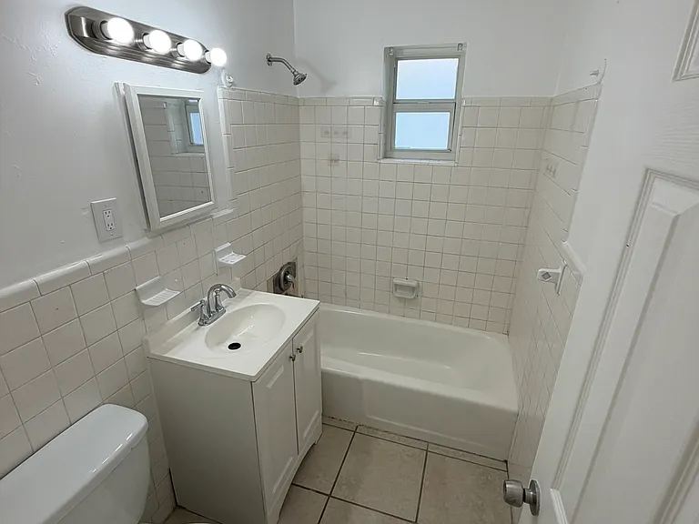 1021 Henrietta Ave #3 — Photo 4