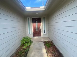 2103 Squire Dobbins Dr, Sugar Land, TX 77478