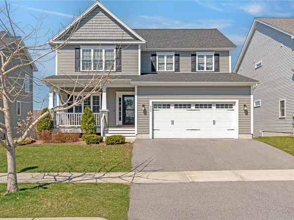 228 Sommerfield Avenue, South Burlington, VT 05403