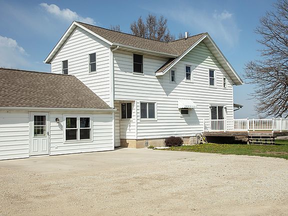 4th image of 1614 Badger Ave