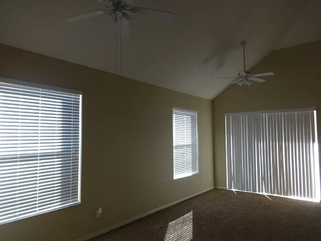 3 bed, 2.5 bath, 1423 sqft, $2,125 — Photo 4