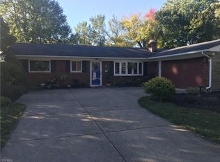 312 Robin Dr, Berea, OH