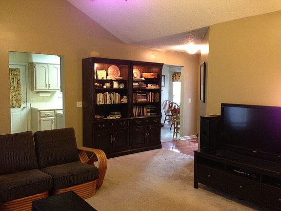 Living room 3