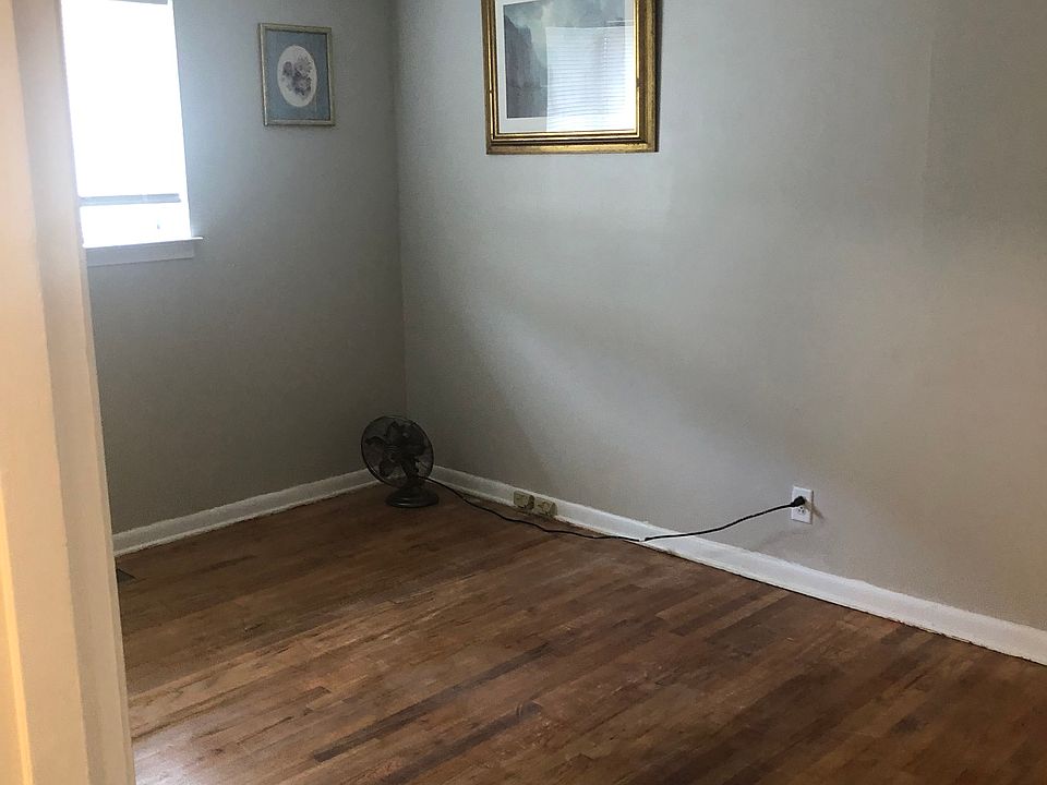 New paint finished floor, Levolor shades