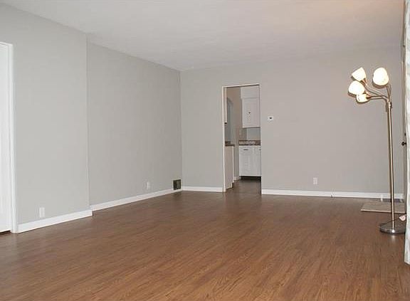 2nd image of 105 Giofre Ave