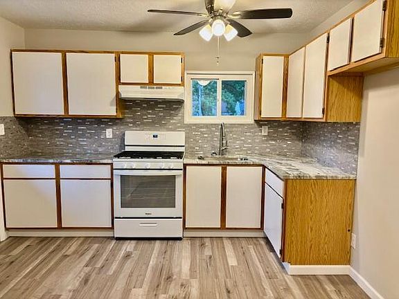 5th image of 4143 Ural Ave