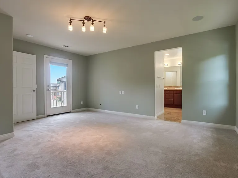 936 Citrine Way — Photo 17