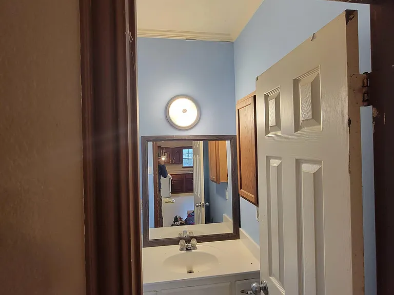 609 Elwayne Ave #3 — Photo 6