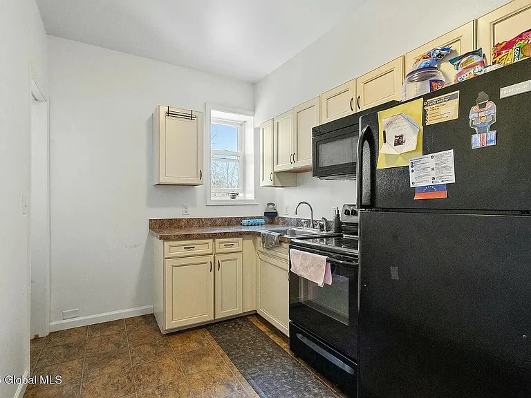 56 2nd Ave — Photo 9
