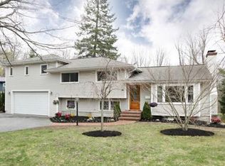 36 Lincoln St, Lexington, MA 02421