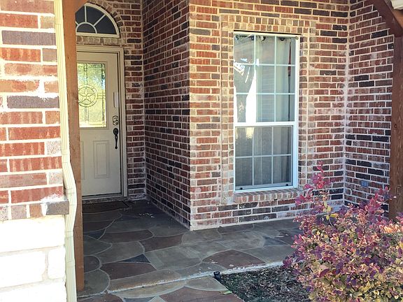3rd image of 336 Lottie Ln