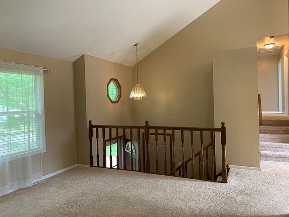 5th image of 1552 Jennifer Dr