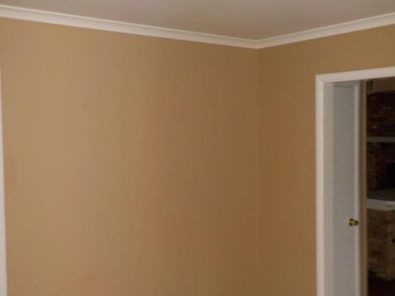 4th image of 2080 Janis Dr
