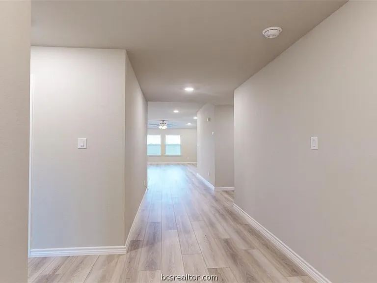 2148 Chief St — Photo 27