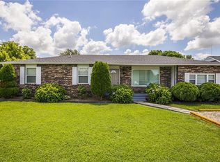 377 E Morris Ave, Springdale, AR 72764