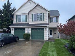 520 1st St, Gladstone, OR 97027