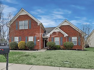 809 Kaylee Cir, Murfreesboro, TN 37128