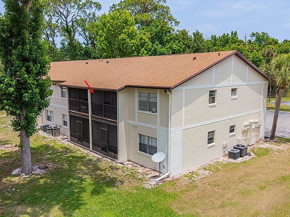 3rd image of 418 Banana Cay Dr APT E