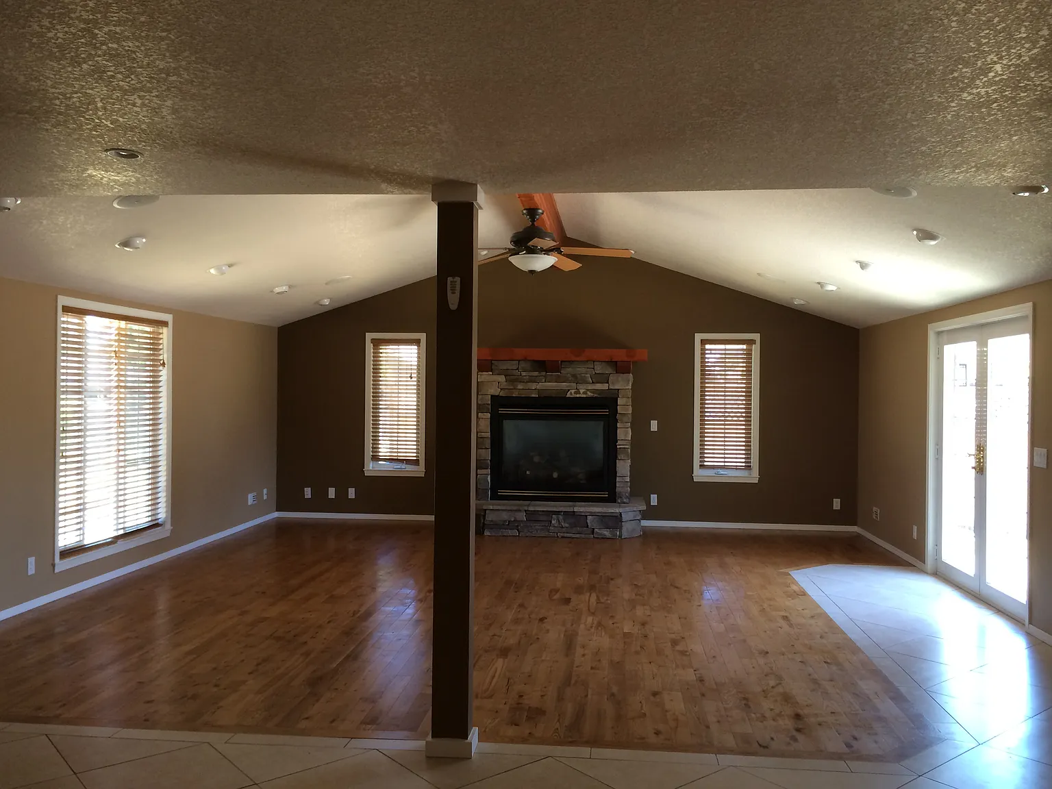 2020 Bel Air Ct photo 1