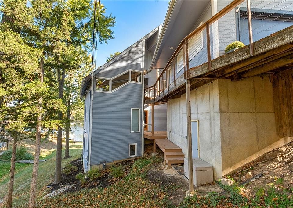 803 NW South Shore Dr, Lake Waukomis, MO 64151 Zillow