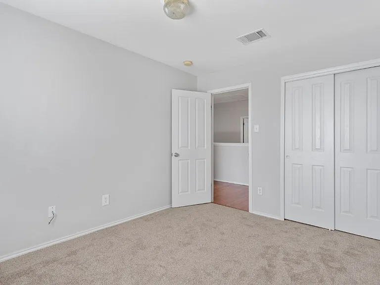 120 Brazos Ln — Photo 22