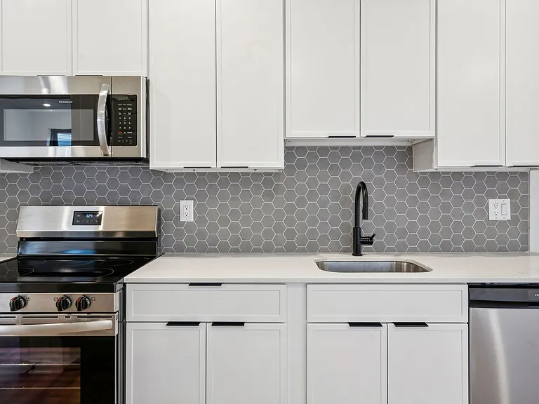 Brand New Fishtown Apartments — Photo 38