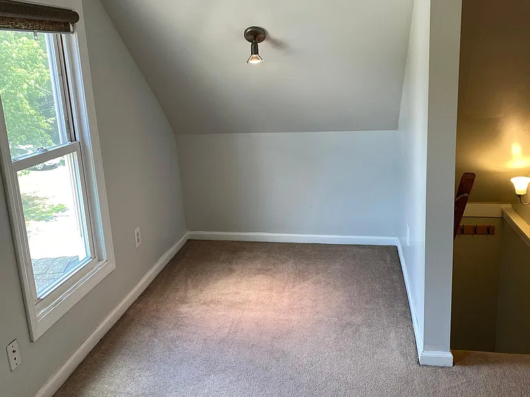 8 Lincoln St #3 — Photo 9